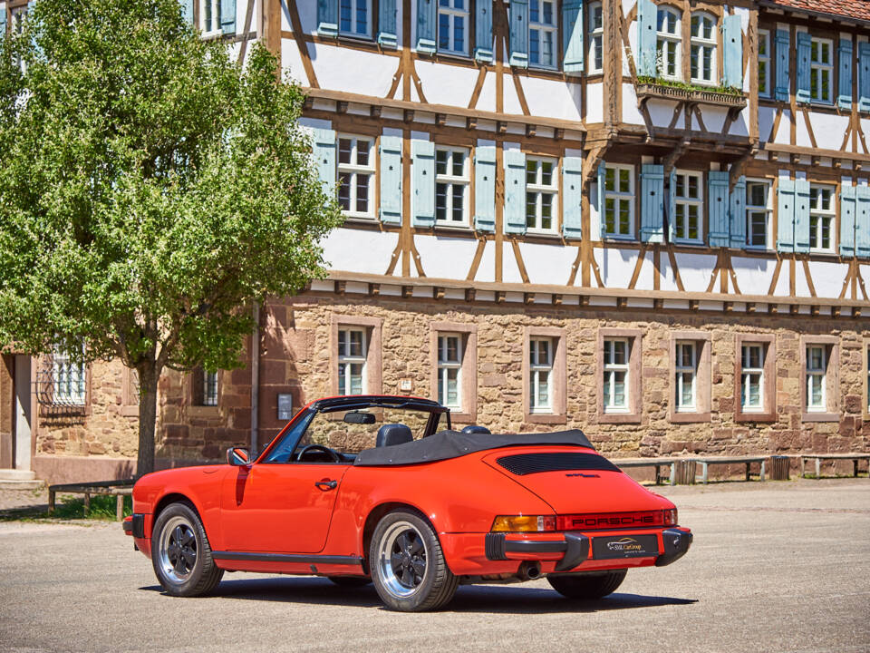 Image 38/44 of Porsche 911 SC 3.0 (1983)