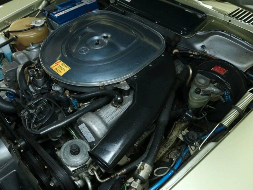 Imagen 30/50 de Mercedes-Benz 380 SL (1984)
