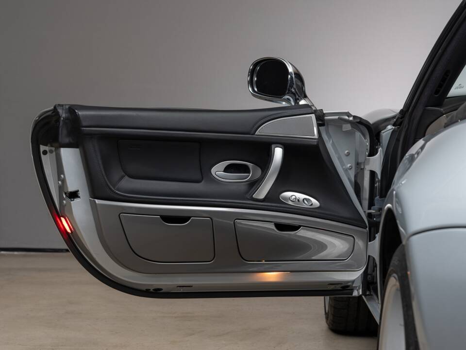 Bild 17/26 von BMW Z8 (2000)
