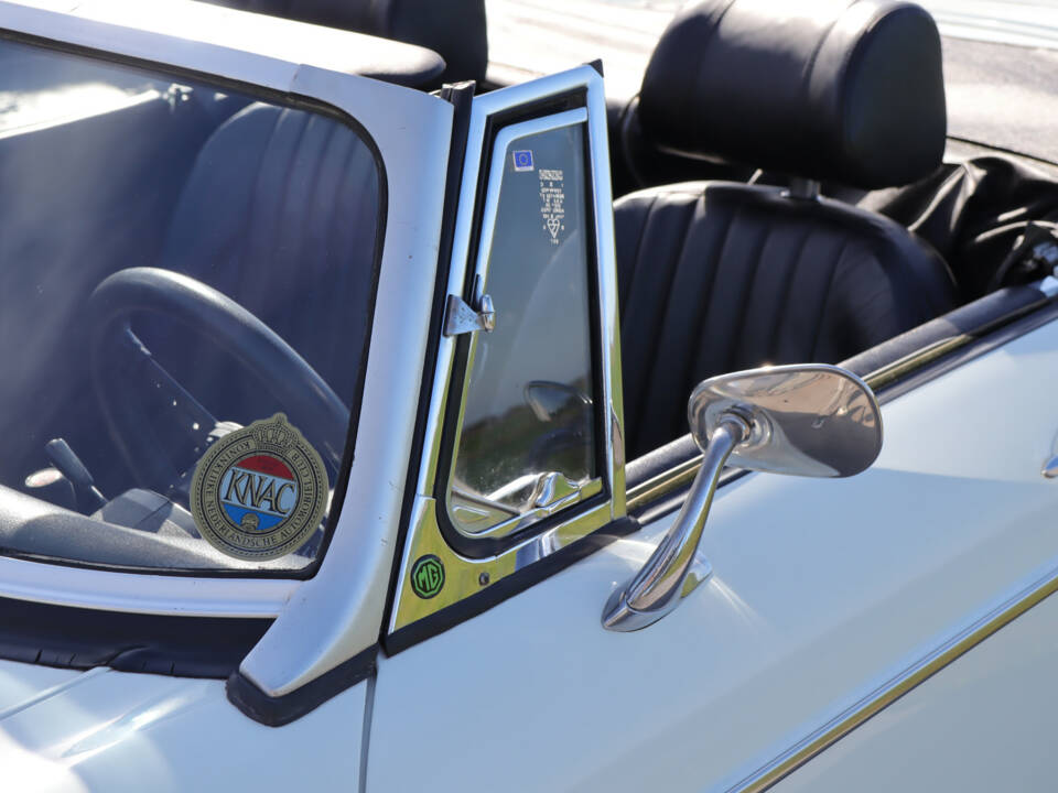Bild 37/50 von MG MGB (1972)