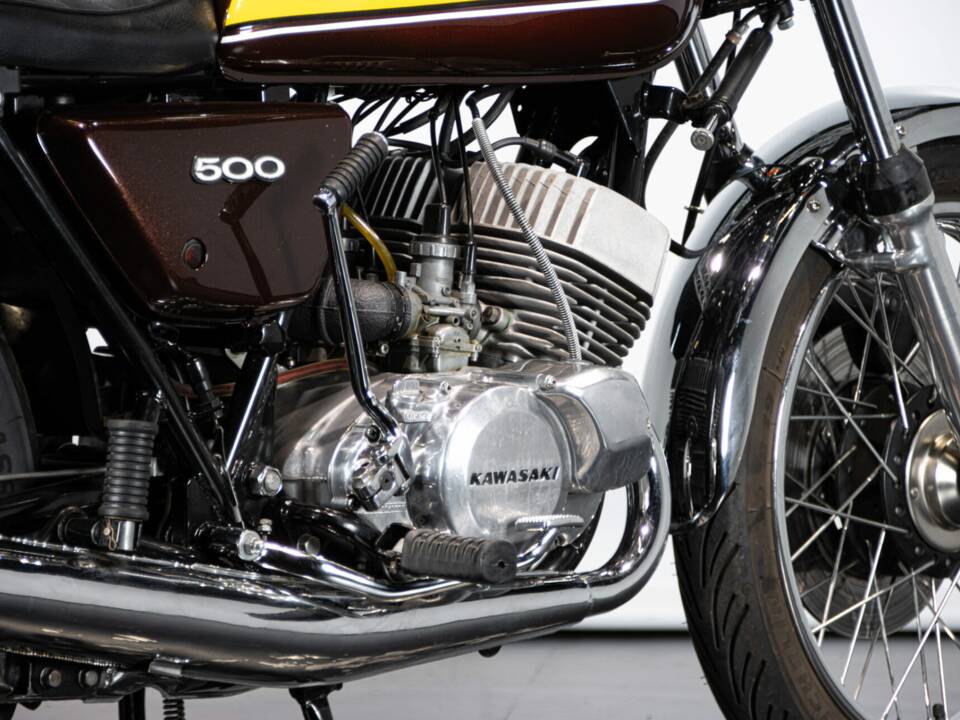 Image 47/50 of Kawasaki DUMMY (1976)