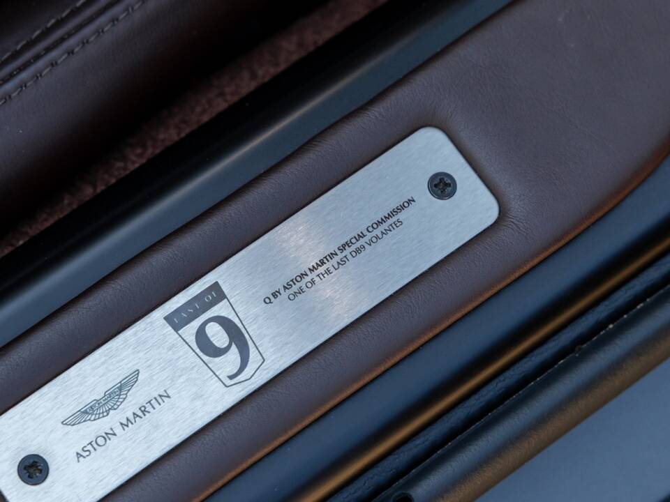 Bild 10/79 von Aston Martin DB 9 GT Volante (2017)