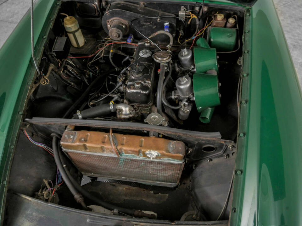 Immagine 38/50 di MG MGB (1965)