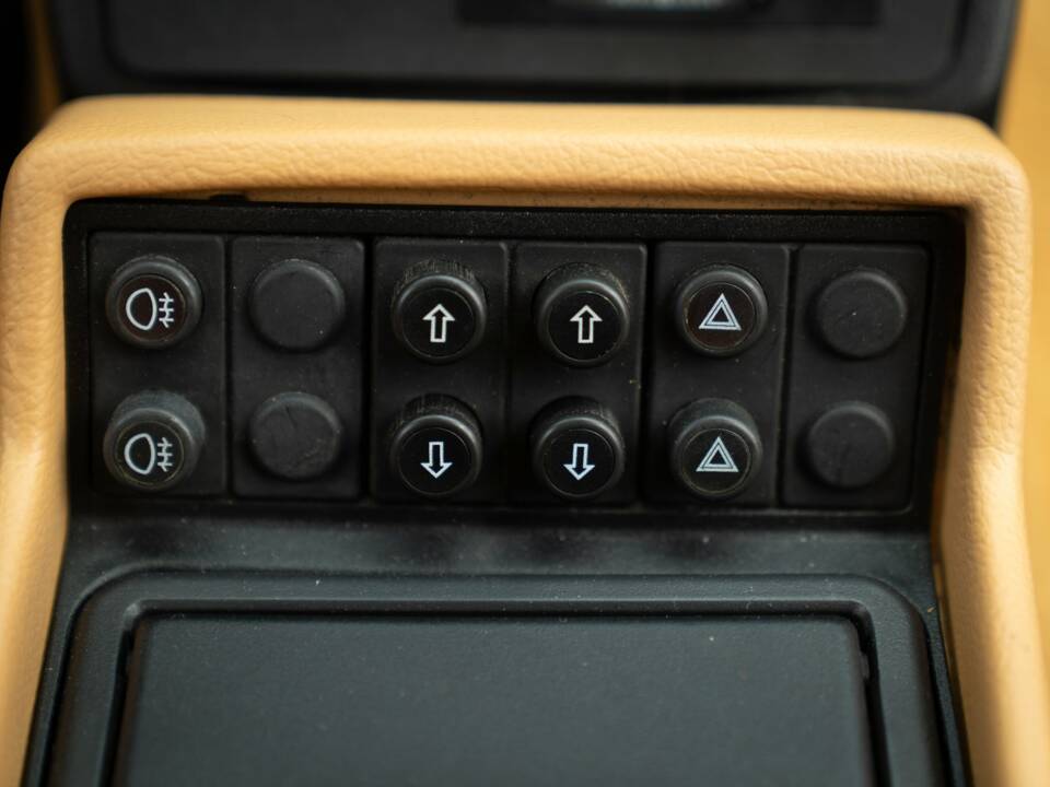 Image 35/50 of Alfa Romeo 2.0 Spider (1991)