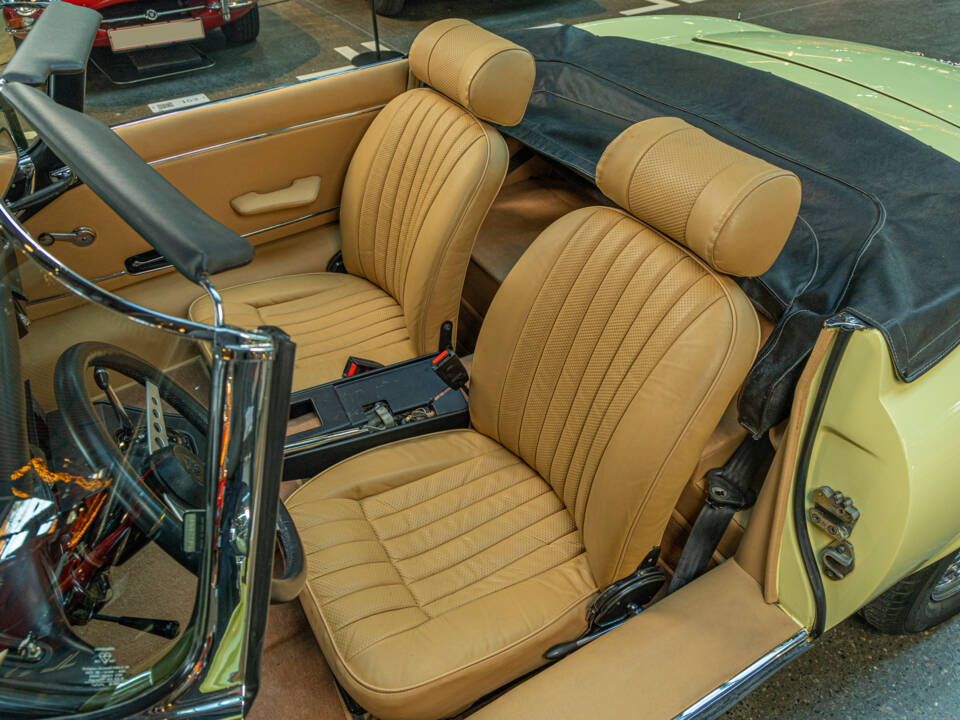 Imagen 20/28 de Jaguar E-Type V12 (1974)