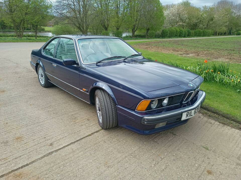Image 18/21 of BMW 635 CSi (1988)
