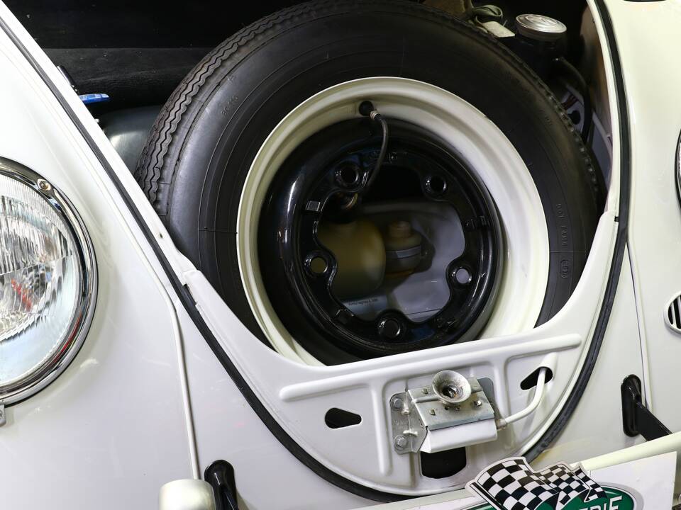 Image 34/39 of Volkswagen Escarabajo 1200 A (1965)