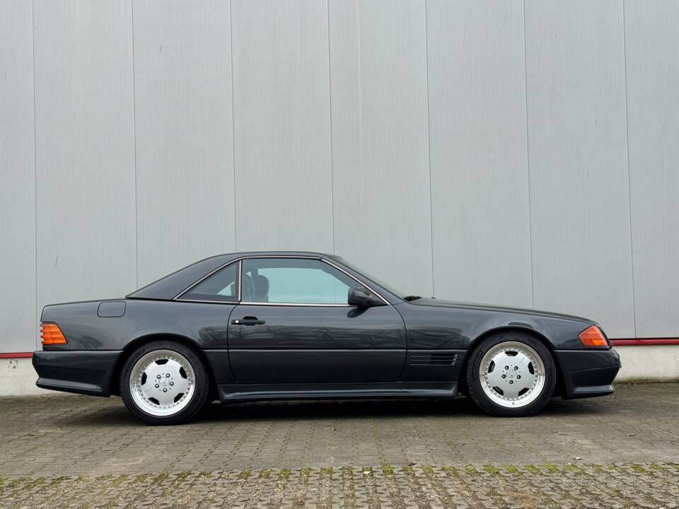 Imagen 11/46 de Mercedes-Benz 500 SL 6.0 AMG (1992)