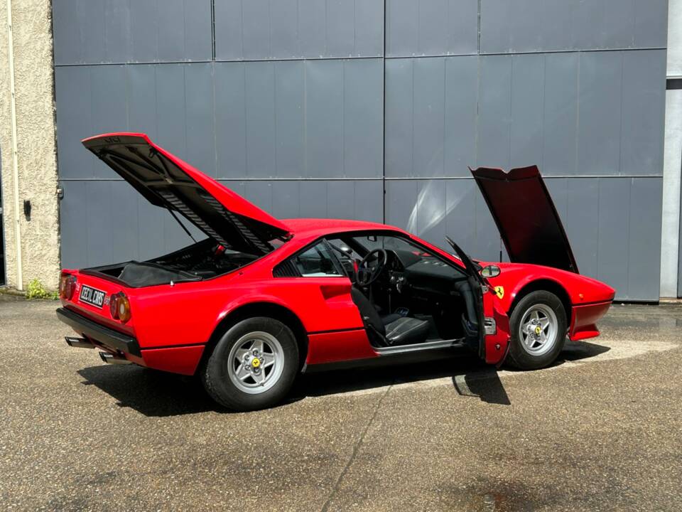 Bild 30/42 von Ferrari 308 GTBi (1981)