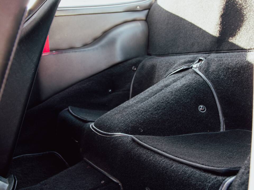 Bild 41/48 von Porsche 911 2.7 (1974)