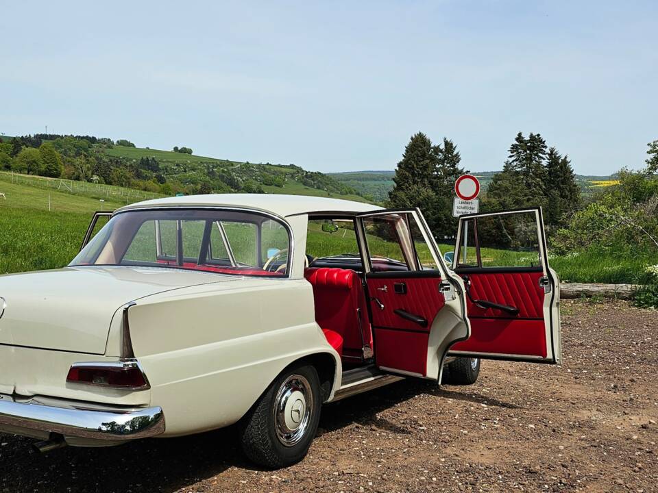 Bild 5/24 von Mercedes-Benz 190 Dc (1963)