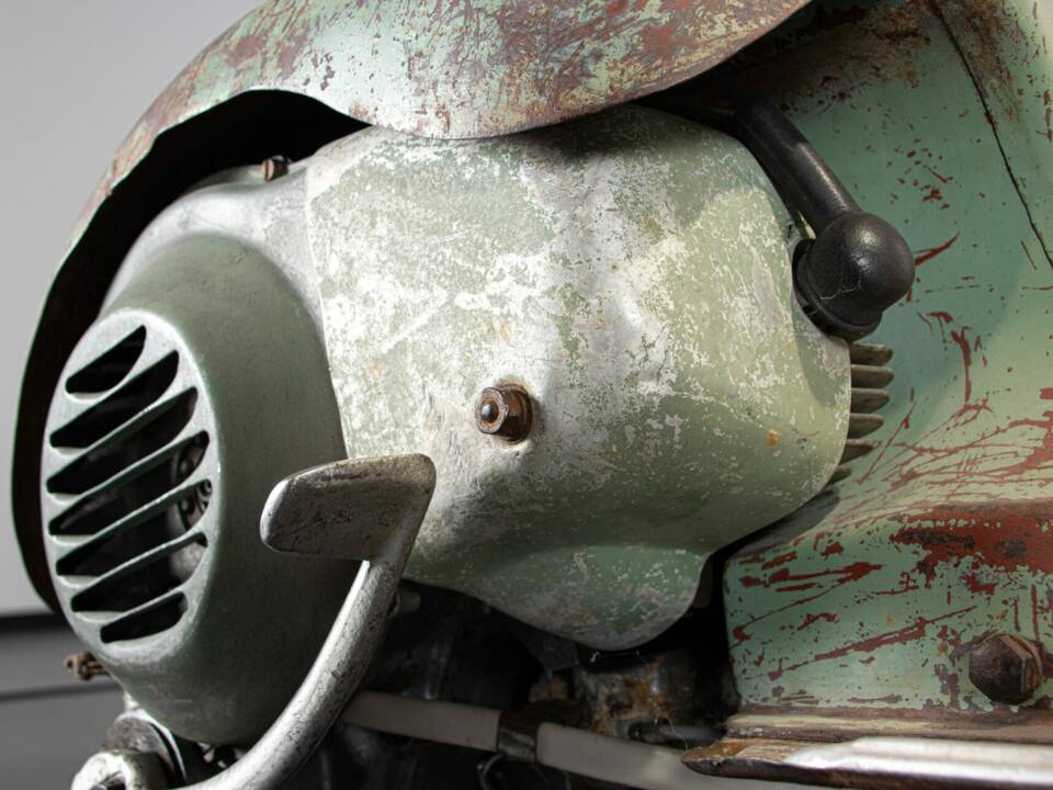 Image 30/50 of Piaggio DUMMY (1953)