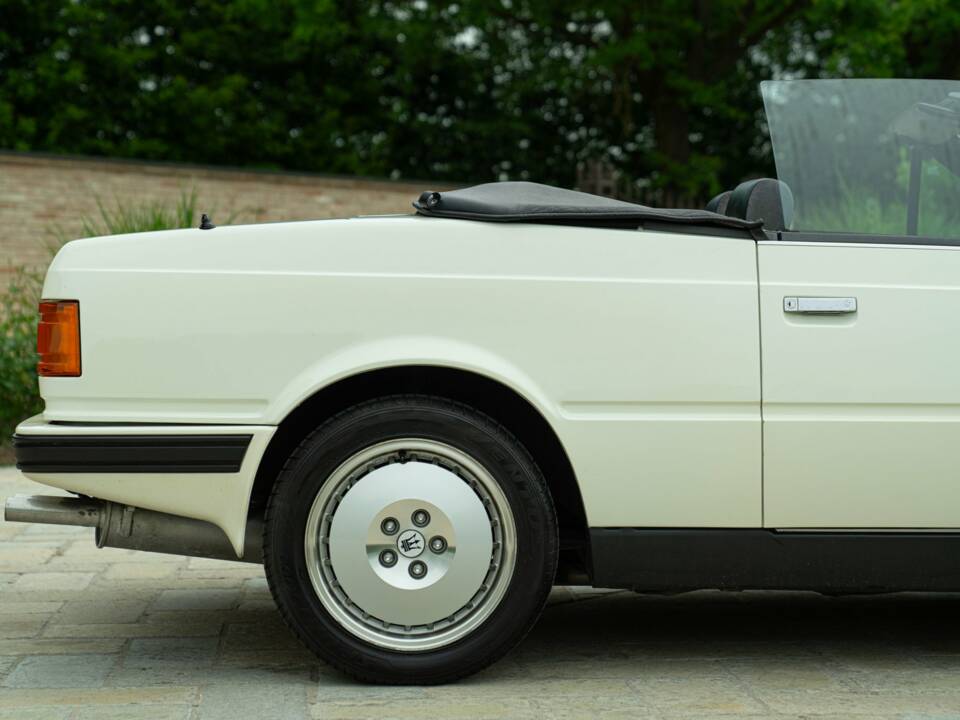 Image 33/50 of Maserati Biturbo Spyder i (1989)