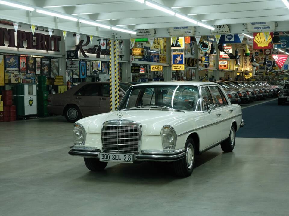 Afbeelding 2/70 van Mercedes-Benz 300 SEL (1968)