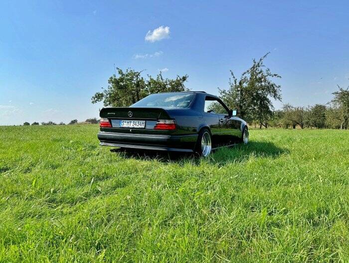 Imagen 7/7 de Mercedes-Benz 300 CE-24 3.4 AMG (1992)