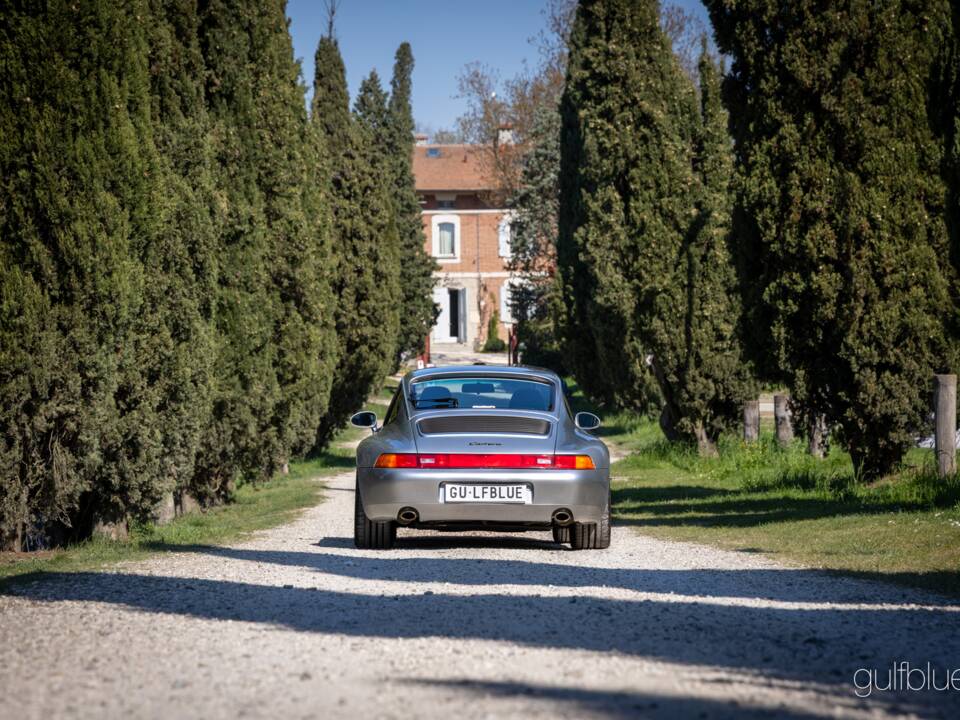 Immagine 53/73 di Porsche 911 Carrera (1995)