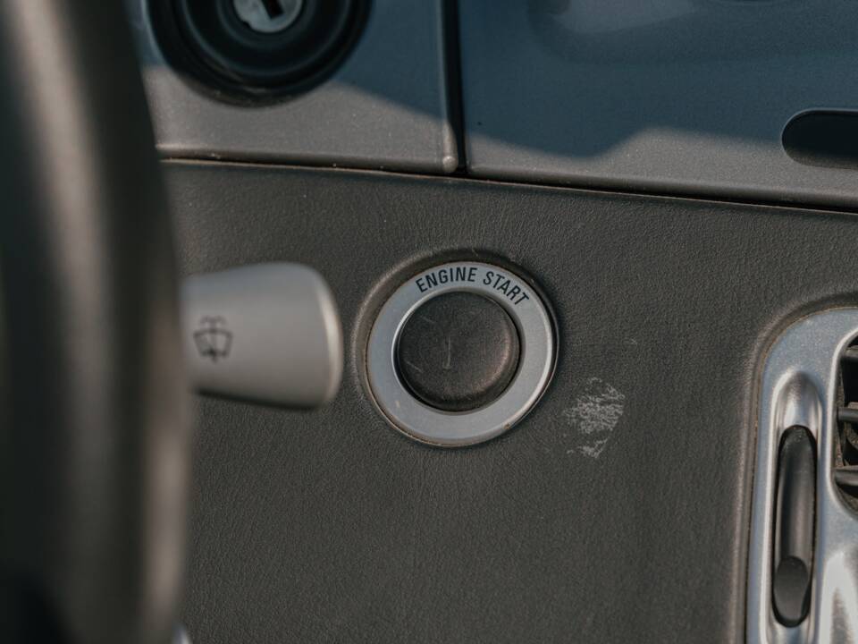 Image 124/185 of BMW Z8 (2001)