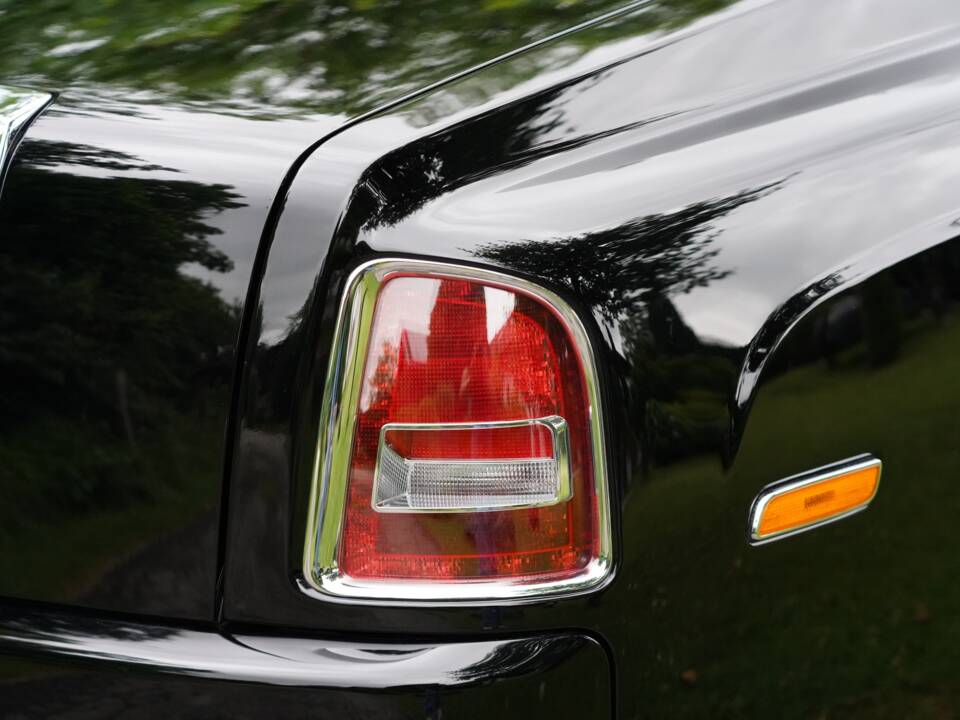 Image 17/20 de Rolls-Royce Phantom VII (2009)