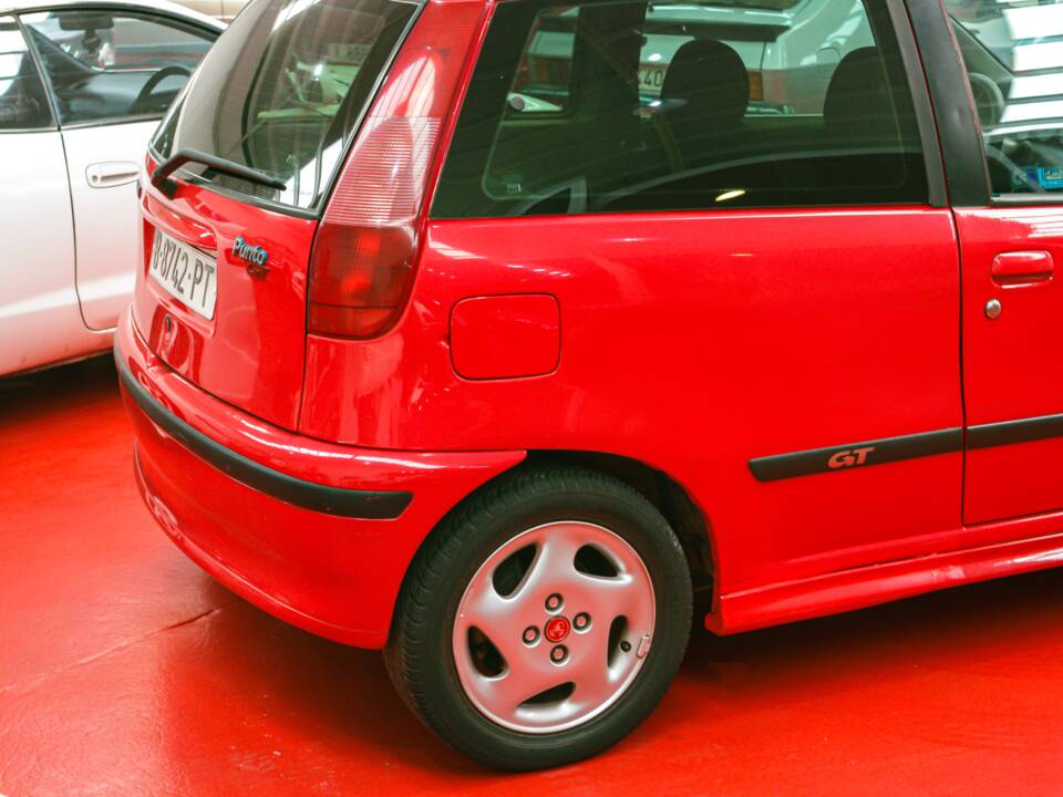 Image 5/39 of FIAT Punto GT (1995)