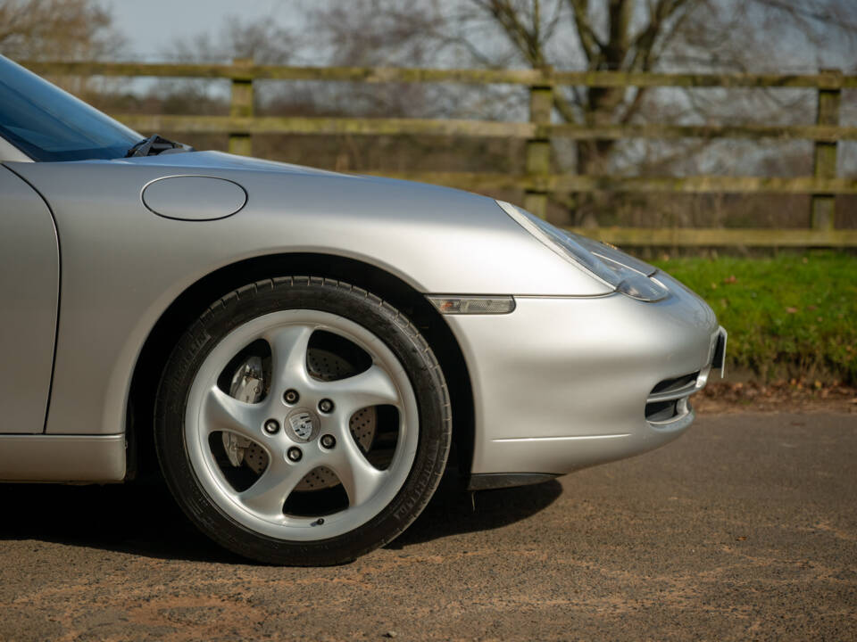 Imagen 11/20 de Porsche 911 Carrera 4 (2000)