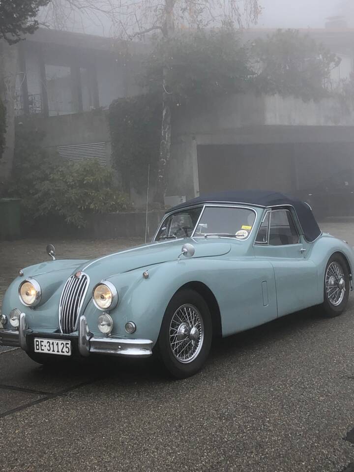 Image 17/22 of Jaguar XK 140 DHC (1954)