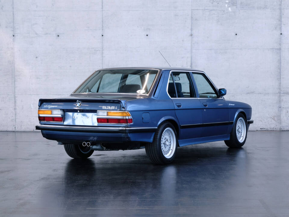 Image 5/23 de BMW 535i (1984)