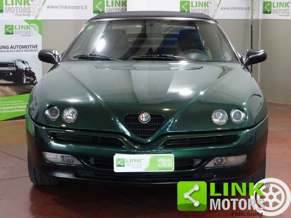 Bild 7/10 von Alfa Romeo Spider 2.0 Twin Spark 16V (1995)