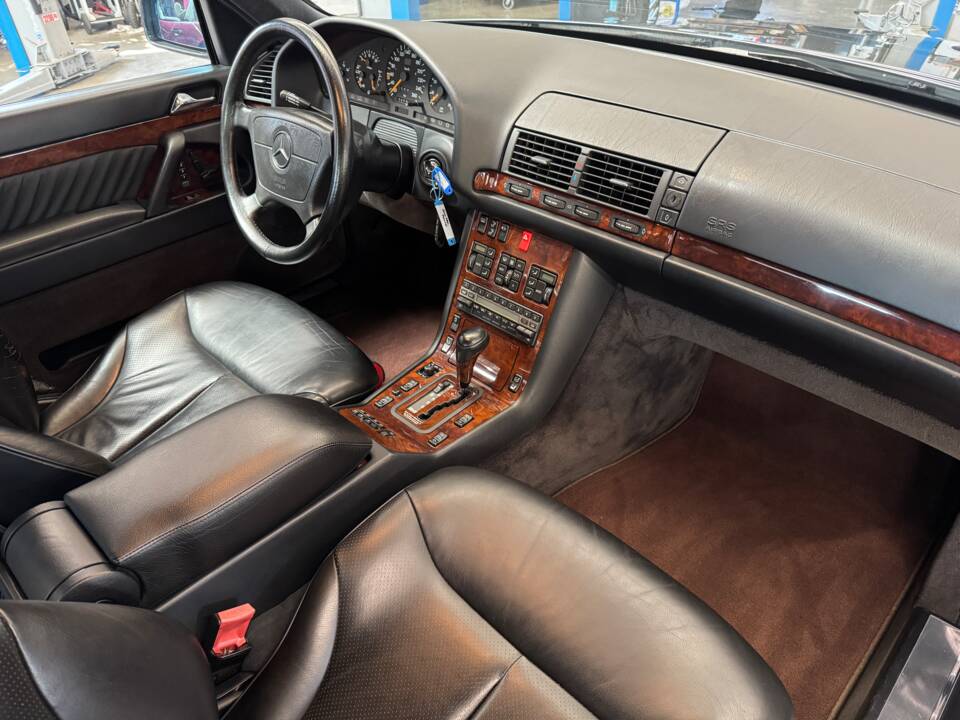 Immagine 11/56 di Mercedes-Benz 600 SEL (1991)