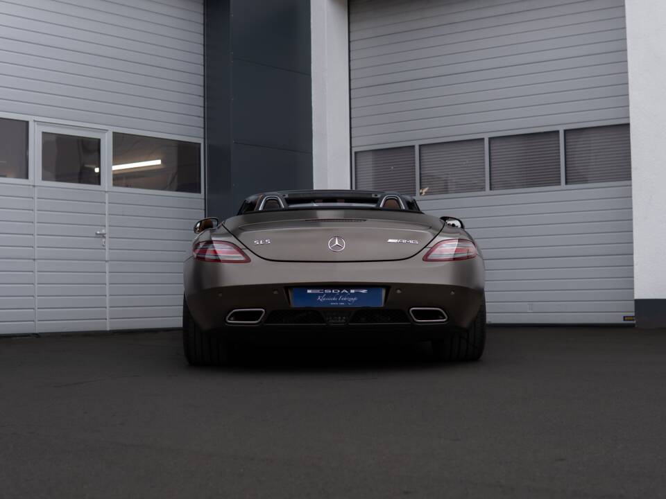 Image 12/45 of Mercedes-Benz SLS AMG Roadster (2012)