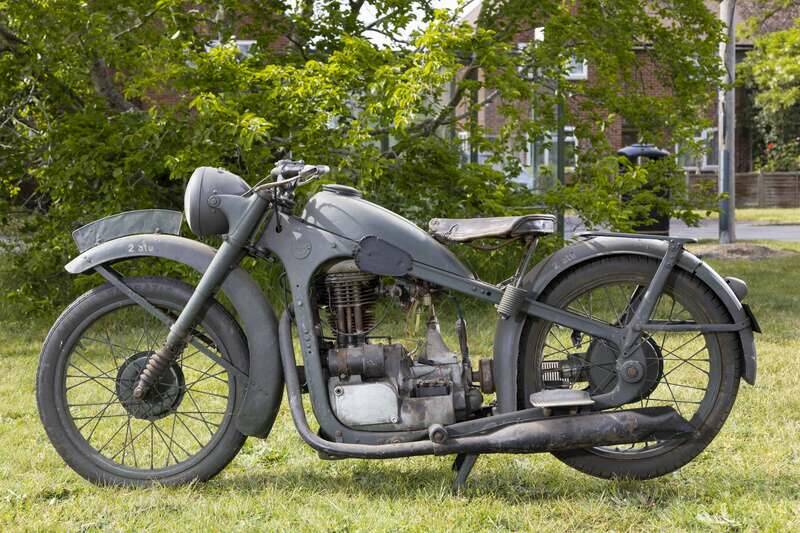 Image 2/41 of BMW R 35 (1938)