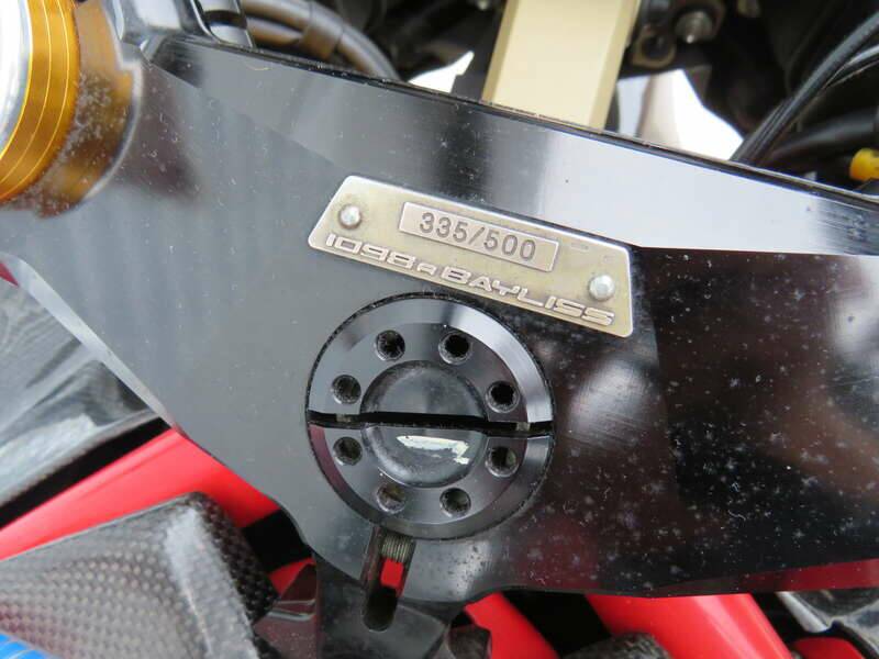 Bild 12/44 von Ducati DUMMY (2010)