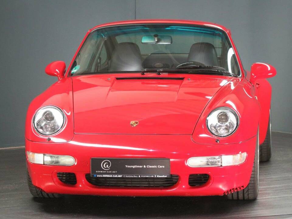 Immagine 41/43 di Porsche 911 Carrera (1997)
