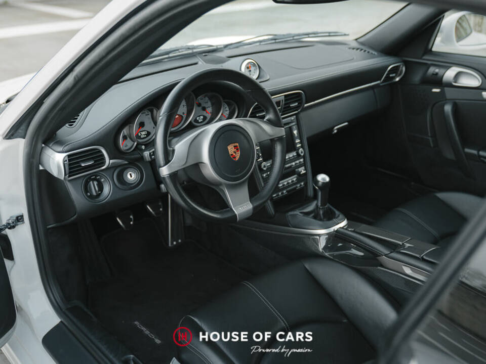 Image 27/47 of Porsche 911 Carrera 4S (2009)