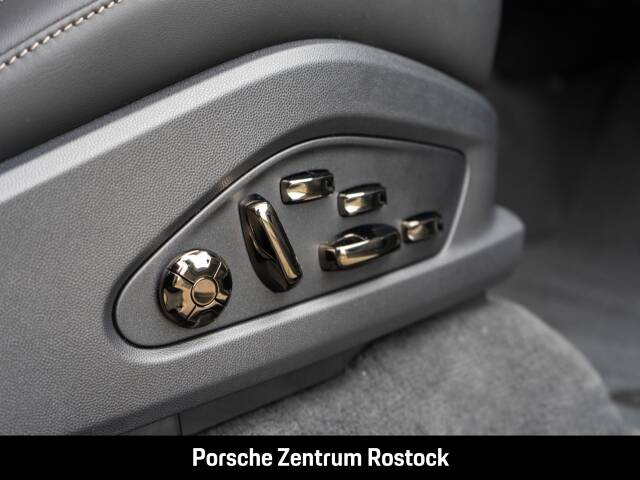 Imagen 28/35 de Porsche Cayenne Turbo E-Hybrid (1900)
