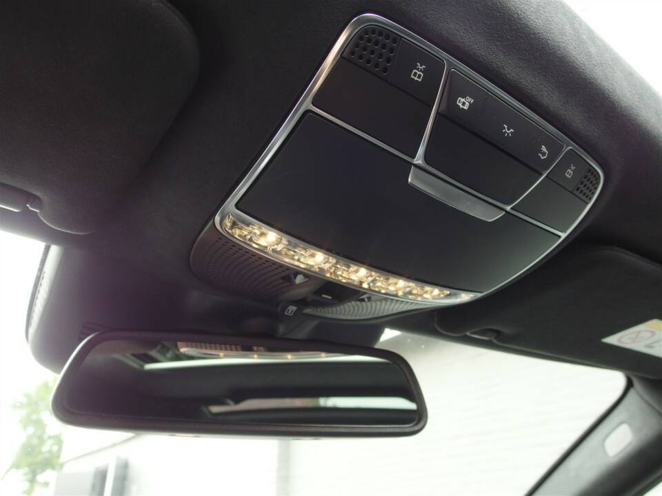 Bild 25/99 von Mercedes-Benz Maybach S 500 (2015)