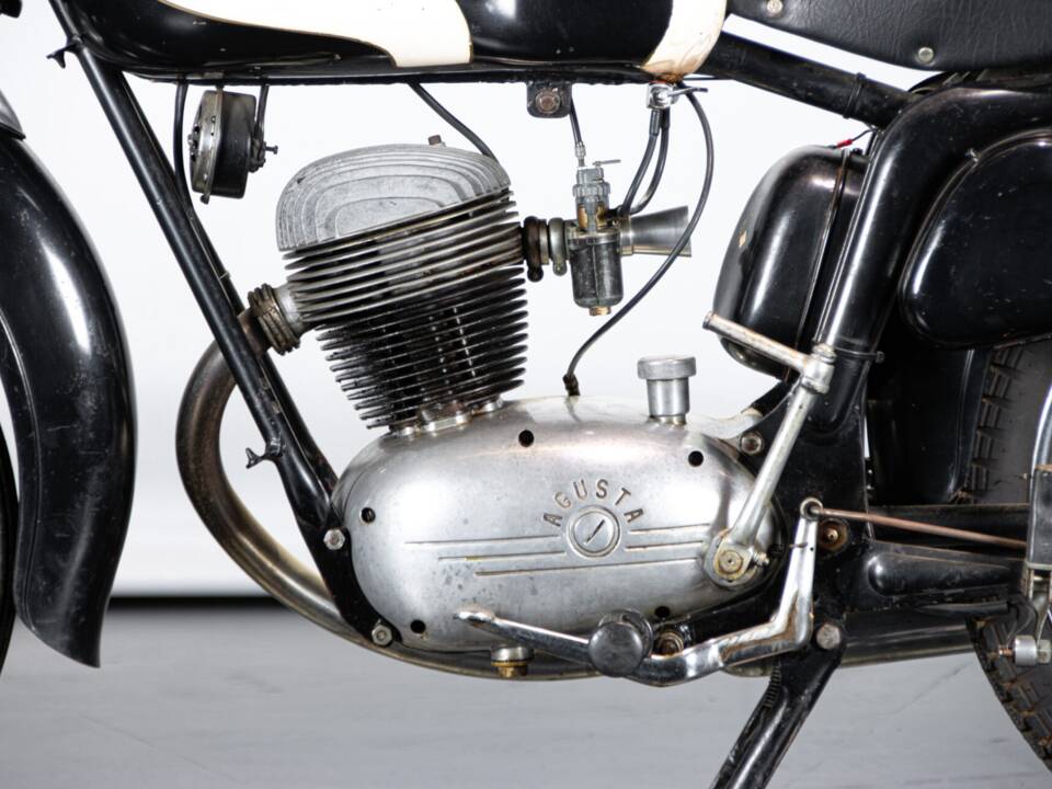 Bild 21/50 von MV Agusta 125 TR (1958)