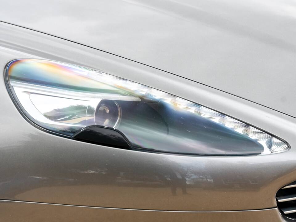 Bild 13/19 von Aston Martin Rapide (2010)