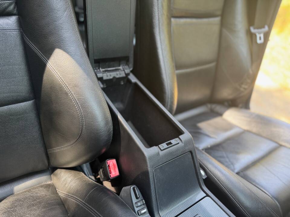 Image 33/36 of Mercedes-Benz C 43 AMG T (1998)