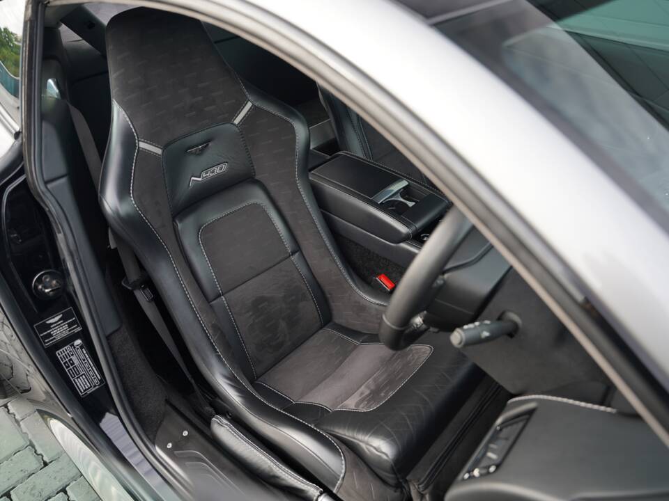 Image 13/50 of Aston Martin V8 Vantage N430 (2016)