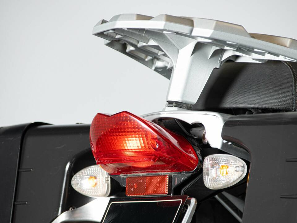 Imagen 34/50 de BMW DUMMY (2006)