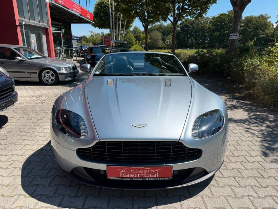 Image 2/43 of Aston Martin V8 Vantage S (2017)