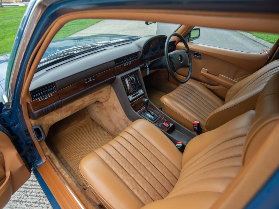 Immagine 12/31 di Mercedes-Benz 280 SE (1980)