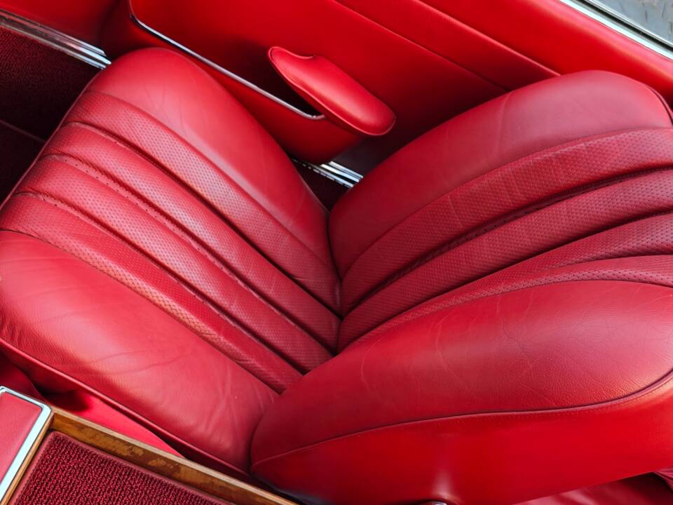 Afbeelding 15/34 van Mercedes-Benz 280 SL (1968)