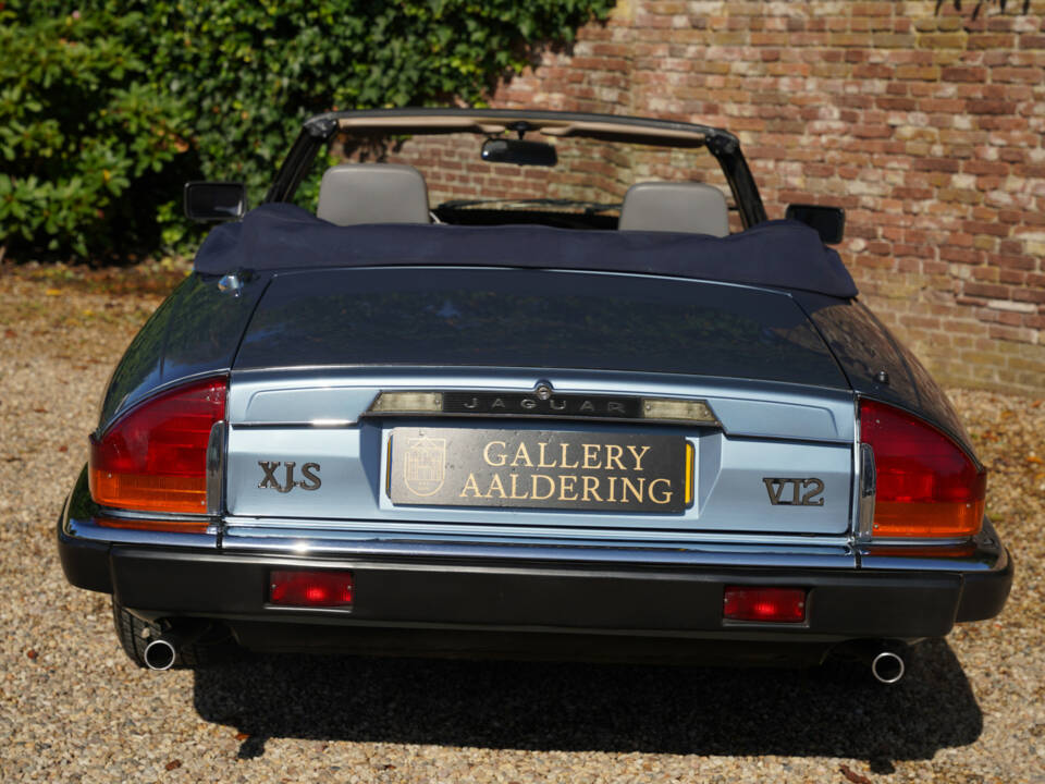 Image 26/50 de Jaguar XJS 5.3 V12 (1989)