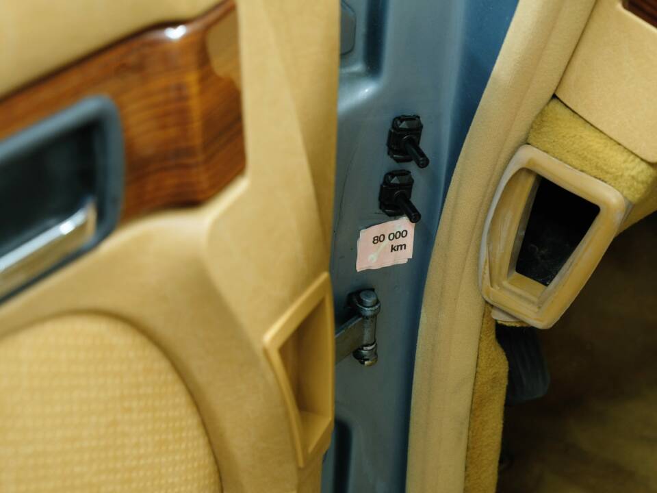 Bild 41/50 von Mercedes-Benz 420 SE (1988)
