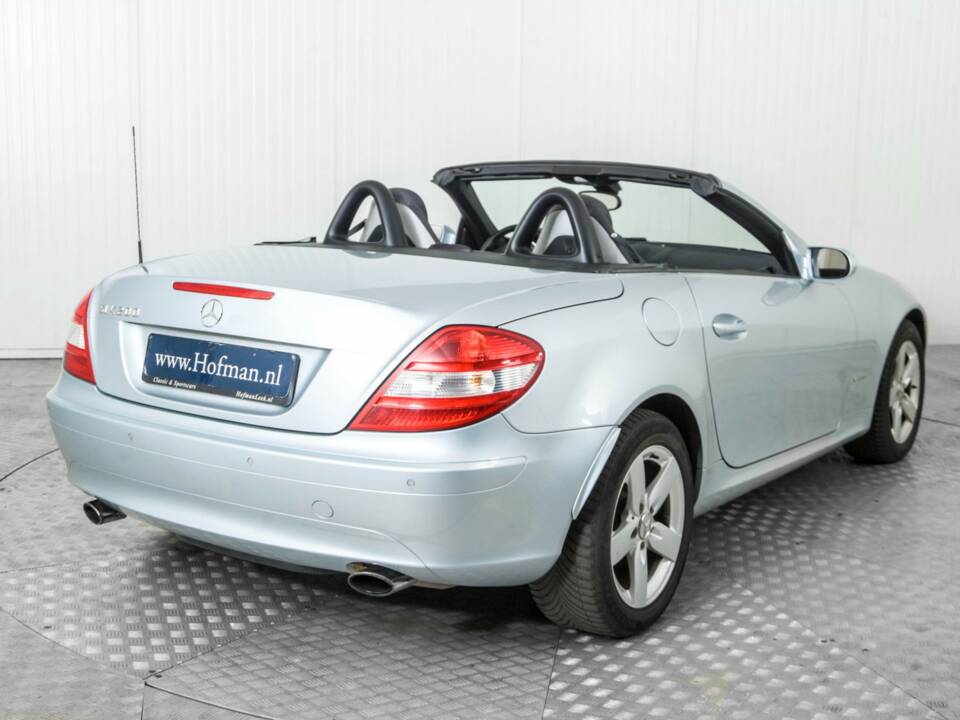 Immagine 26/50 di Mercedes-Benz SLK 200 Kompressor (2004)