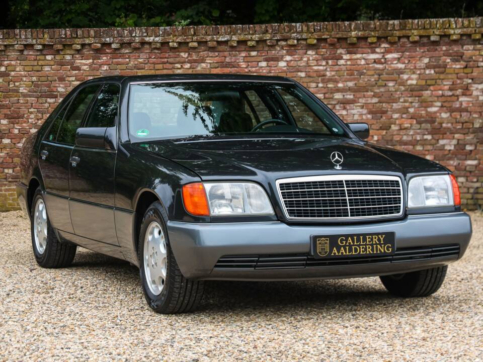 Bild 42/50 von Mercedes-Benz 400 SE (1991)