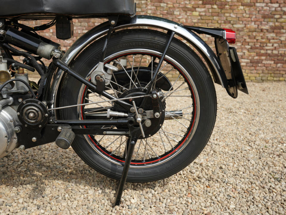 Afbeelding 13/44 van Egli-Vincent DUMMY (1951)