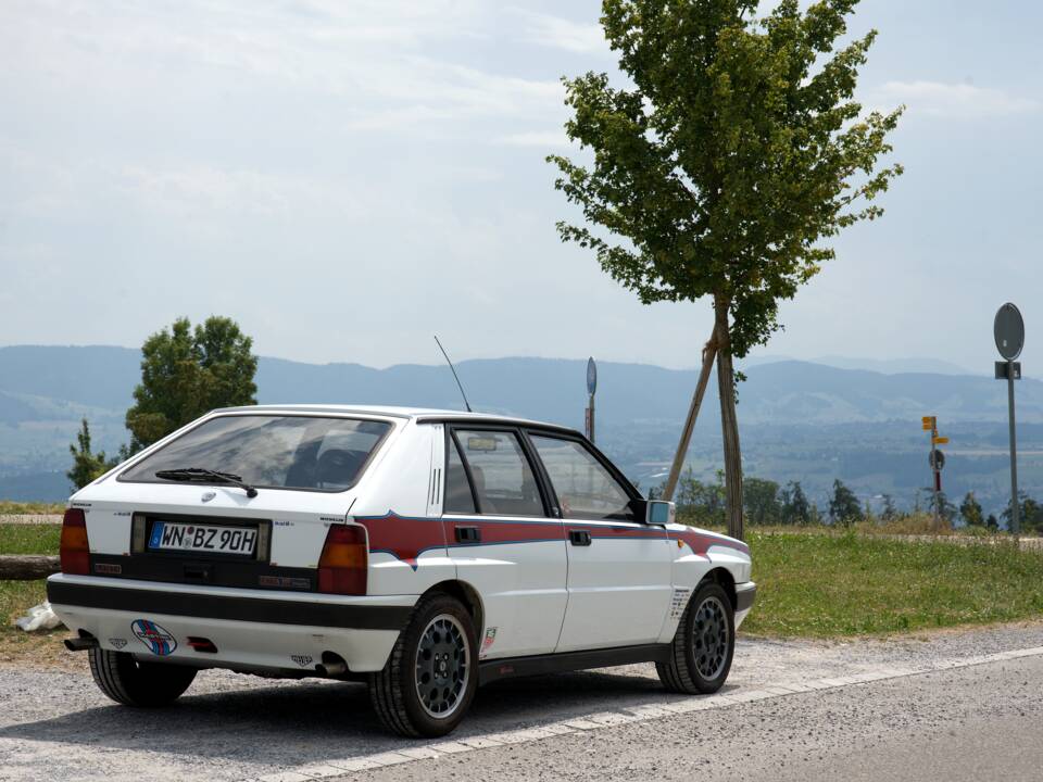 Image 10/47 of Lancia Delta HF Integrale (1988)