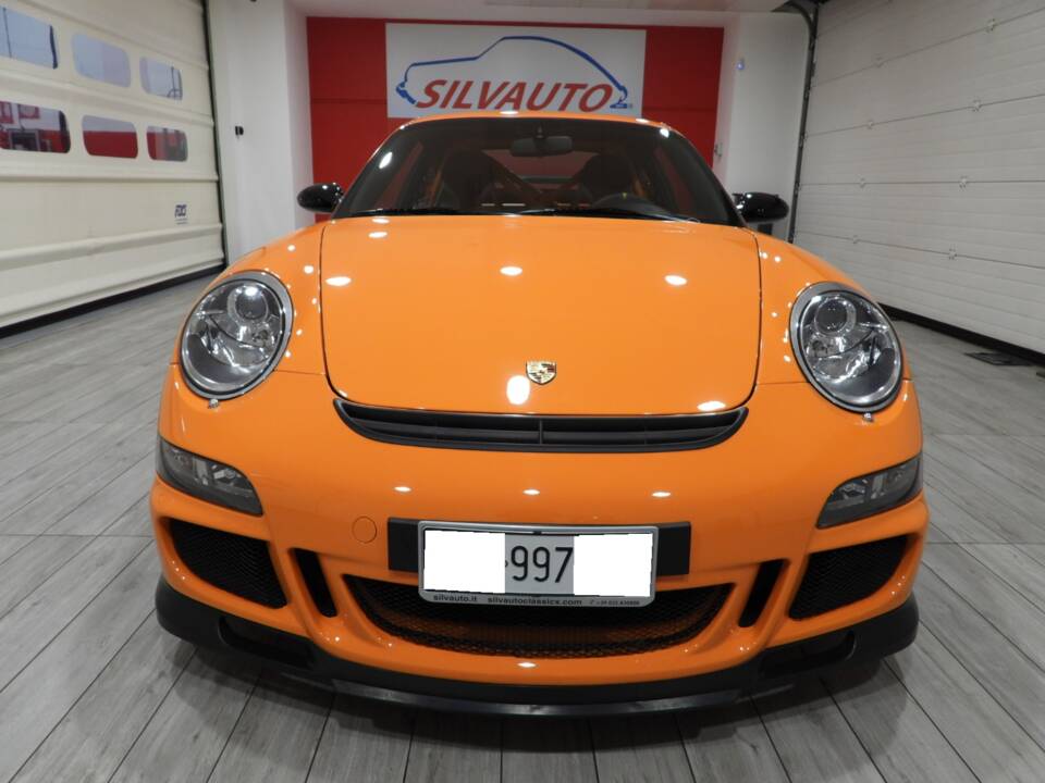 Immagine 2/15 di Porsche 911 GT3 RS (2007)